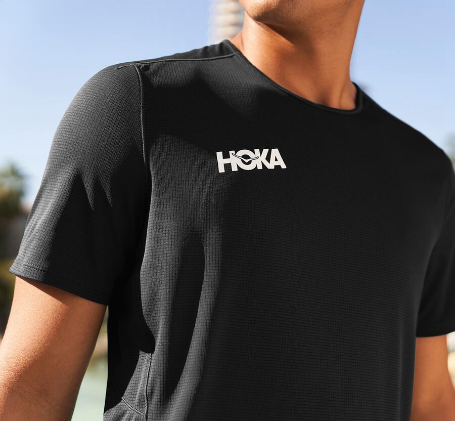 Top Hoka One One Hombre - Performance Short Sleeve - Negras - QKG476932